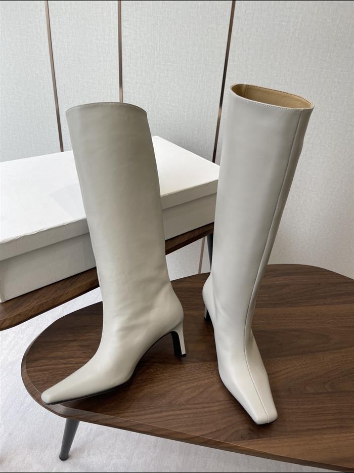 2025112817448960 480